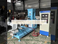 0.5-1 टन/घंटा क्षमता वाली पशु आहार गोली उत्पादन लाइन, घास के भोजन कच्चे माल और इंजीनियर गाइड स्थापना के साथ