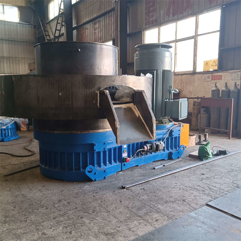 बायोमास के लिए घनत्व ब्रिकेटिंग मशीन 200-500kg/h आउटपुट क्षमता 18.5kw बिजली की खपत